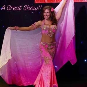 Meet your Posher, Leslie